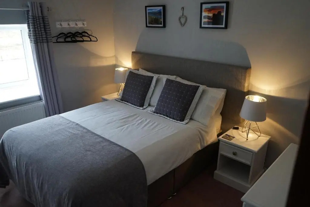 Lundie View B & B