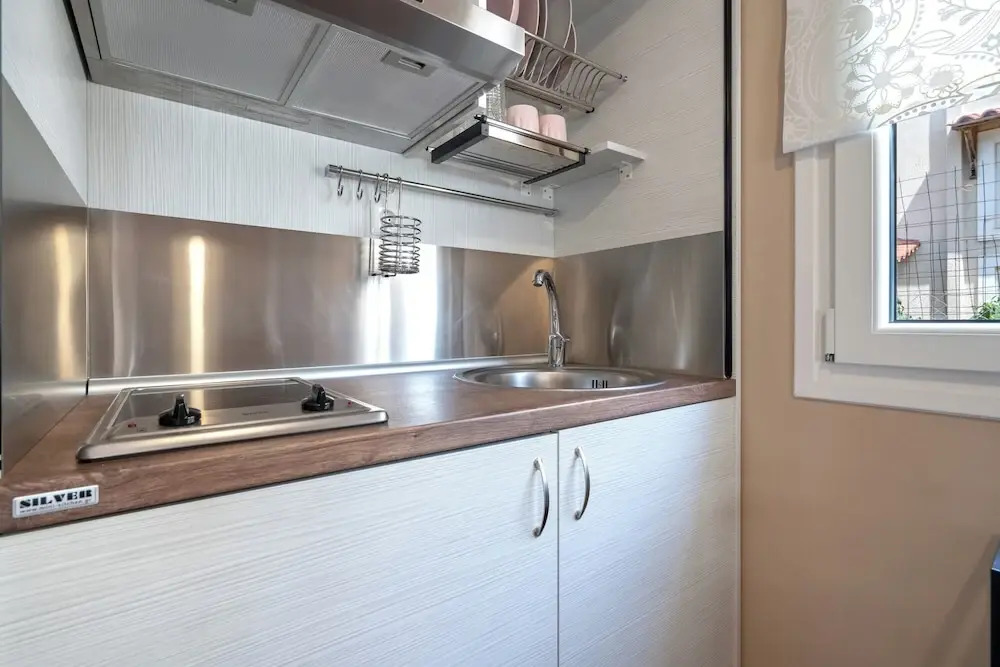 Olympias Apartments by Traser
