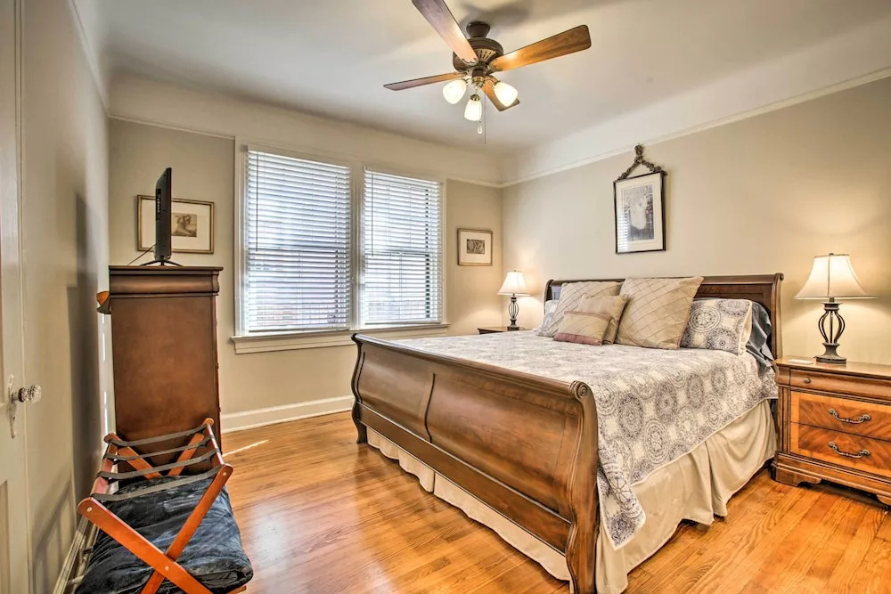 Soul & Style! Duplex Near French Quarter w/ Porch