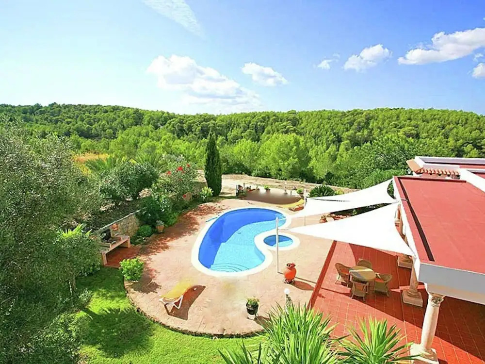 Tranquil Mansion in Santa Eulària des Riu With Swimming Pool