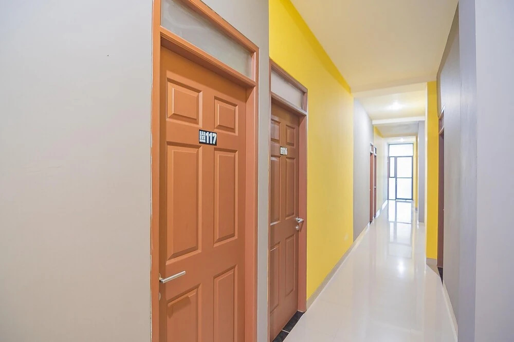 Harry House Guest House by RedDoorz