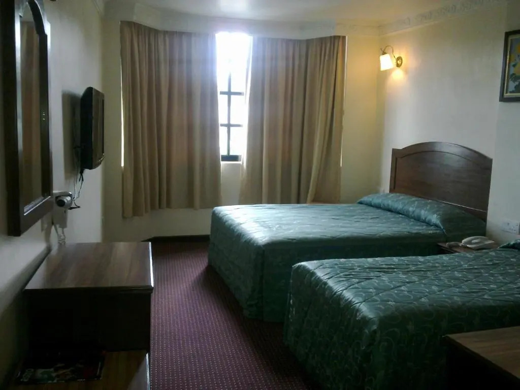 Hotel Remix