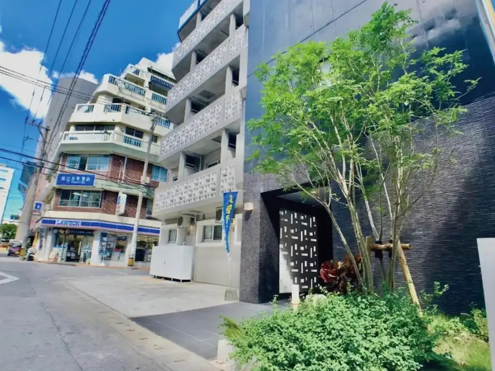 Infinity Hotel NahaKumoji -SEVEN Hotels and Resorts