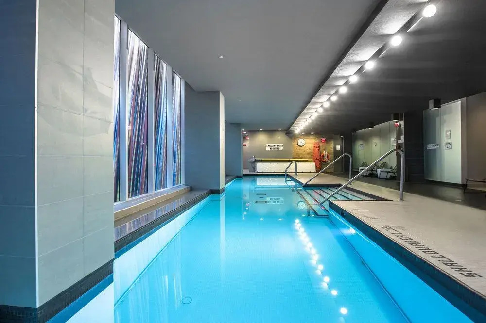 Luxury Home by Rogers Centre