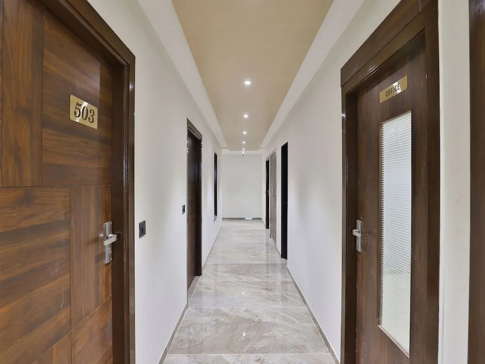 OYO 16604 Hotel Sparsh Inn