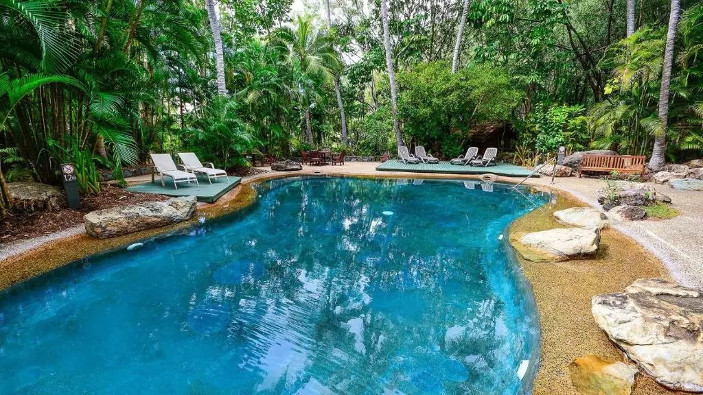 Poinciana 011 Deluxe 2 Bedroom Apartment Centrally Located With Golf Buggy