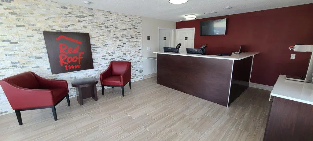 Red Roof Inn Byron