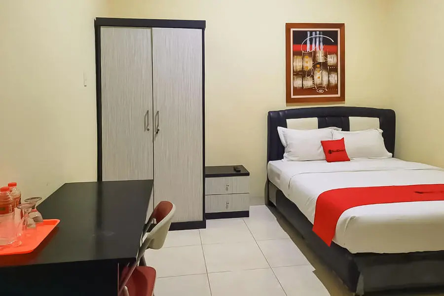 RedDoorz near RS Setiabudi Medan