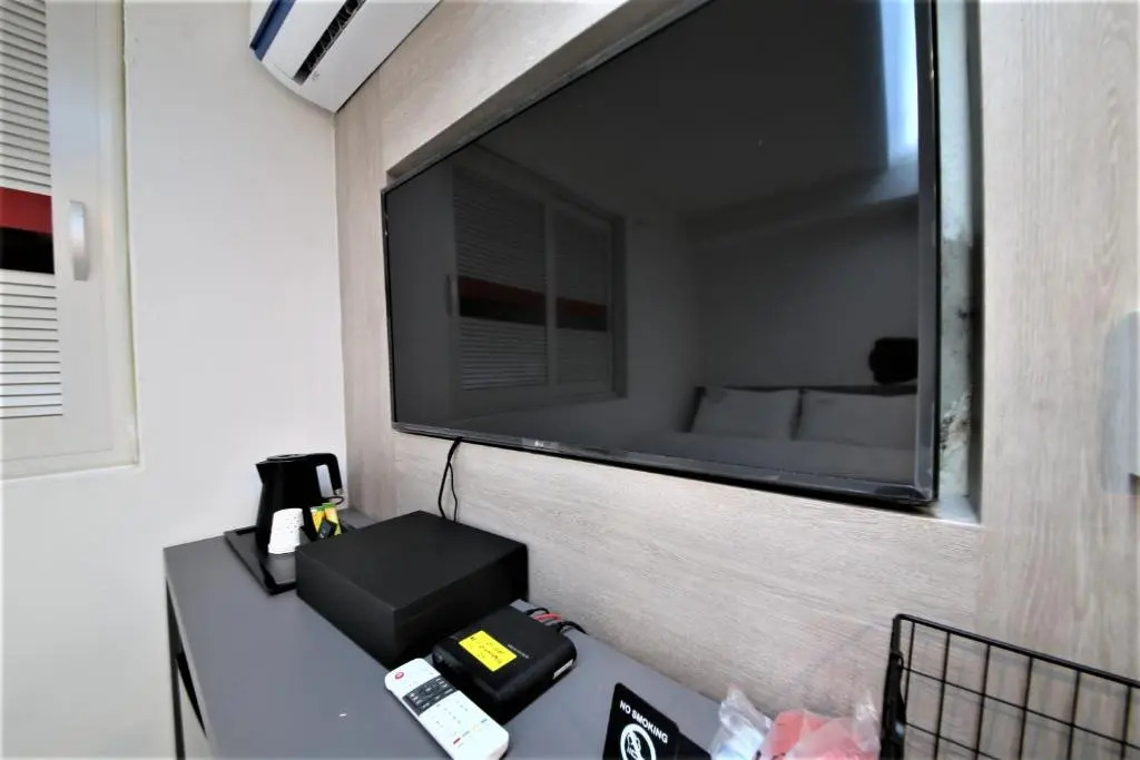 Laon Hotel