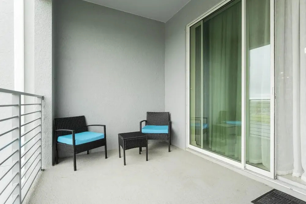 Gorgeous 2Bd Condo Close to Disney Storey Lake Resort 305 3151