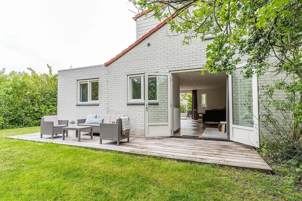 Nice, Modern Furnished Holiday Home