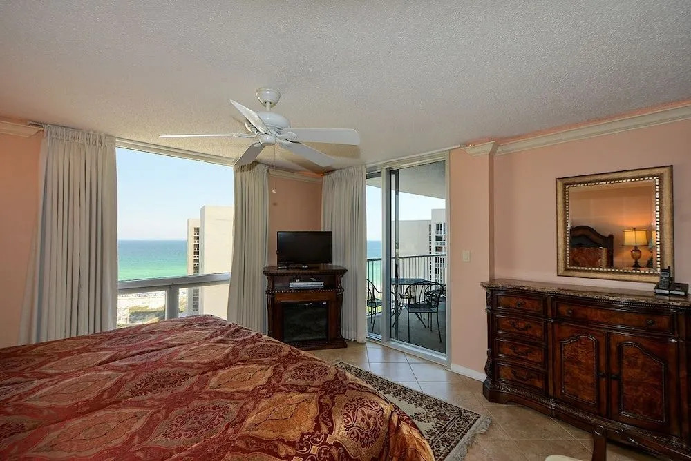 Shoreline 3114 Condo