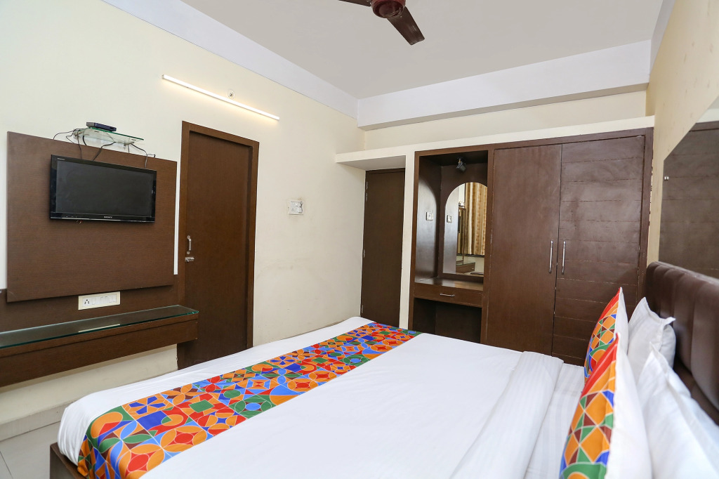 FabHotel Kanha Classic
