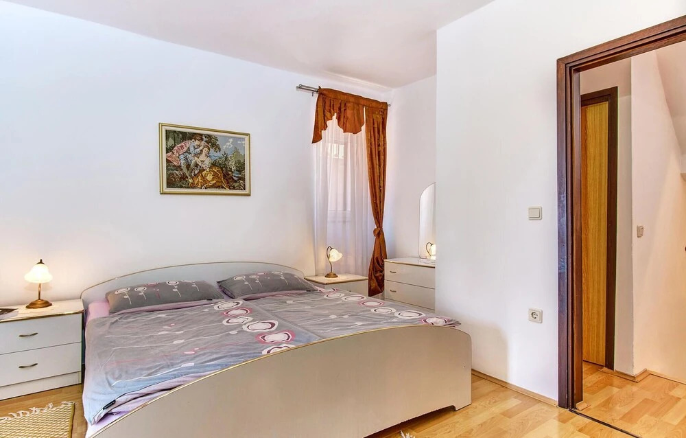 Beach Front Home In Mali Losinj With Wifi