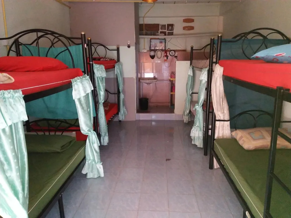 Tawan Hostel
