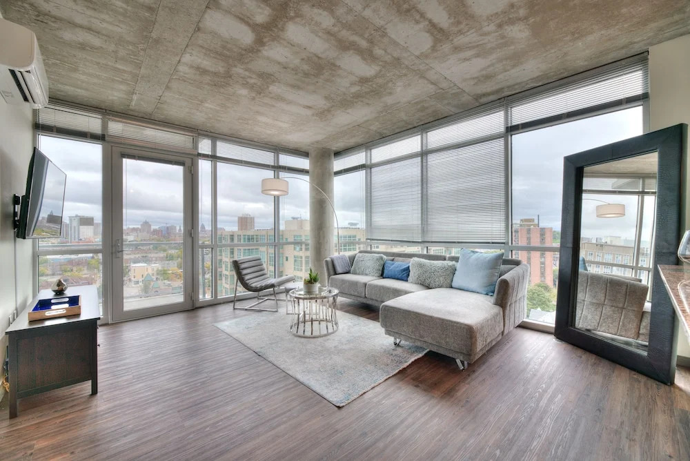 Lake Michigan Lux Apartments by Barsala