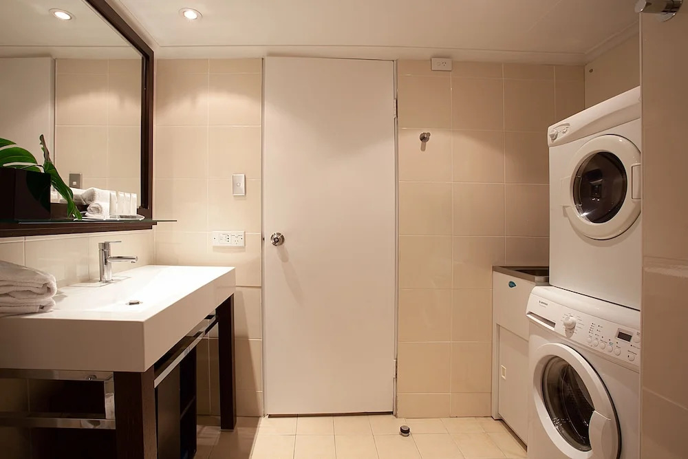 York St Apartment