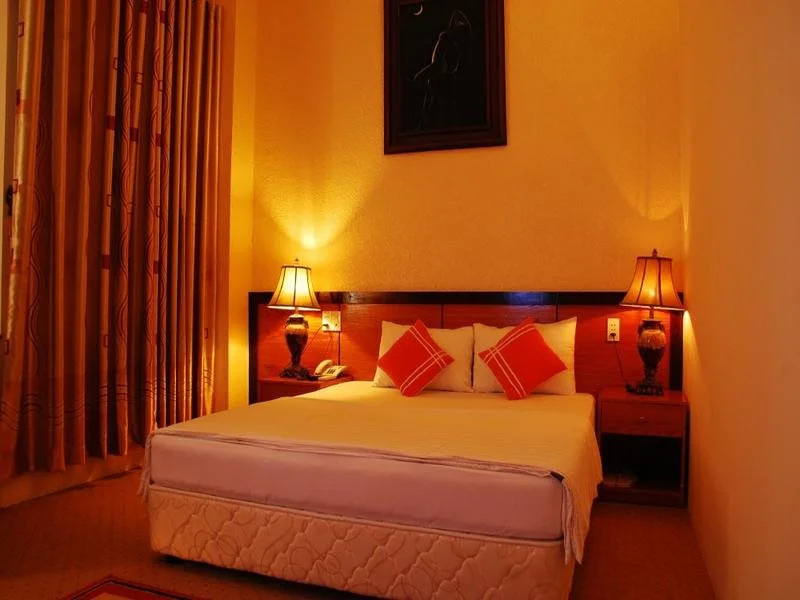 Nhat Quynh 1 Hotel