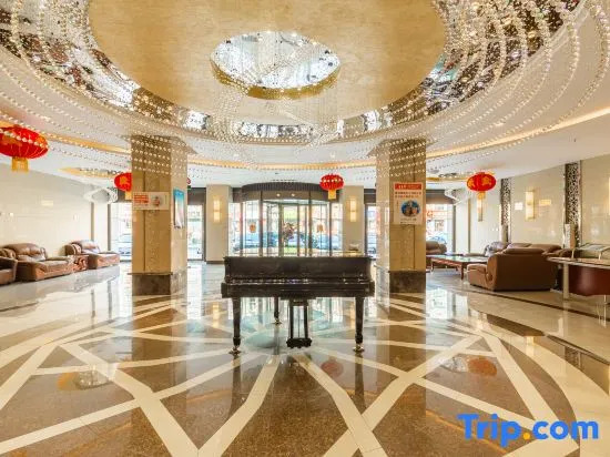 Royal Hotel