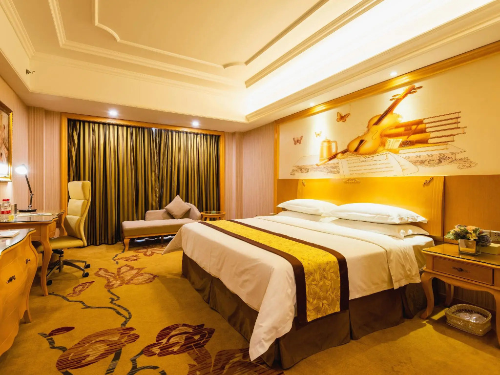 Vienna International Hotel (Pingdingshan Yingcheng)