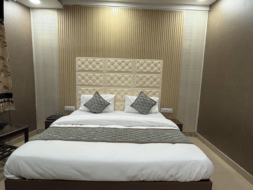 Hotel Om international
