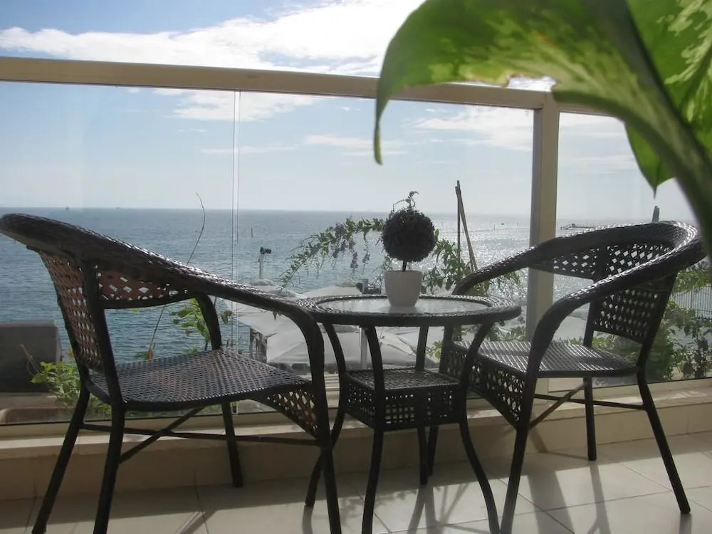 Coral Beach Pearl Guest House