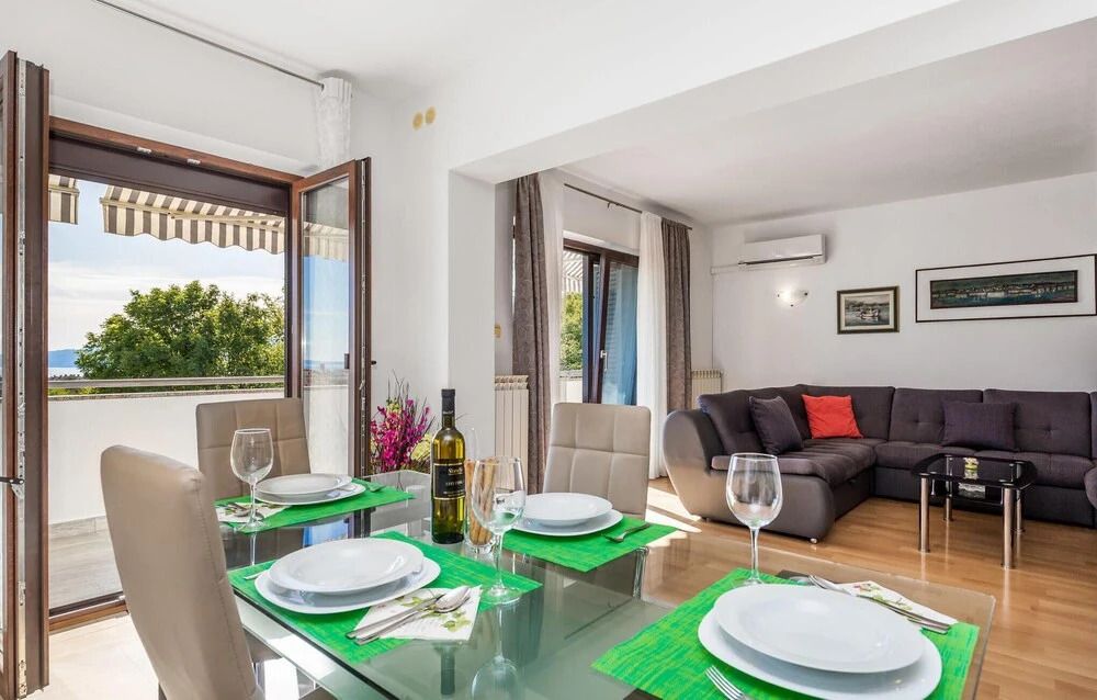 Amazing Apartment in Rijeka With 2 Bedrooms, Wifi and Outdoor Swimming Pool