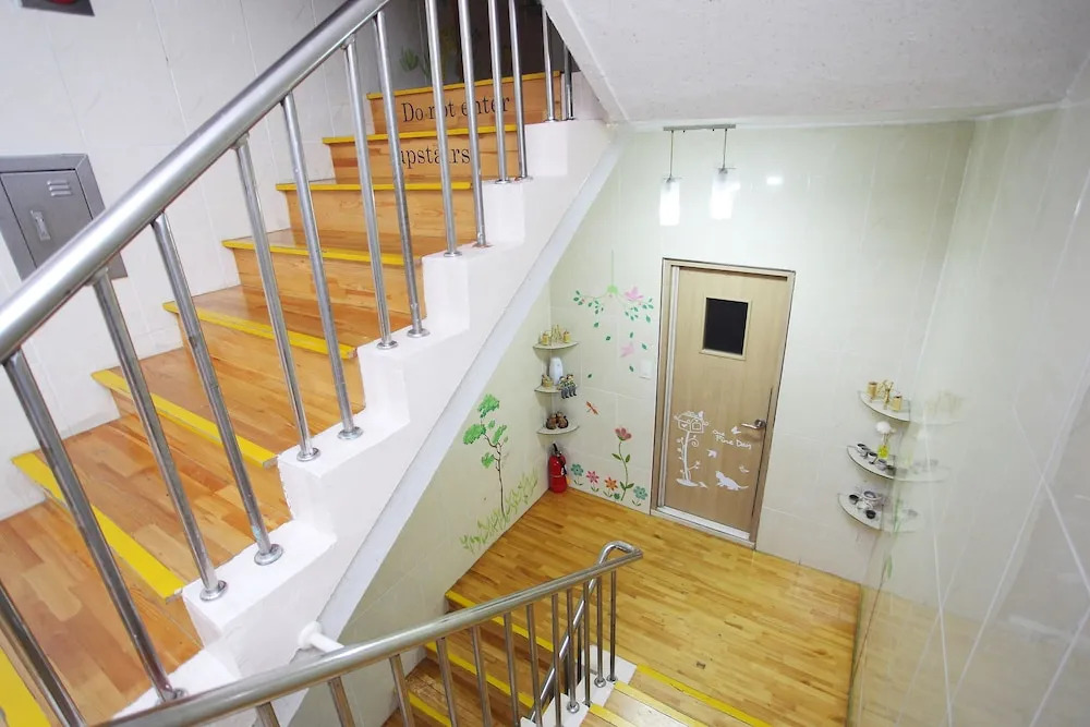 Mori Guesthouse - Hostel