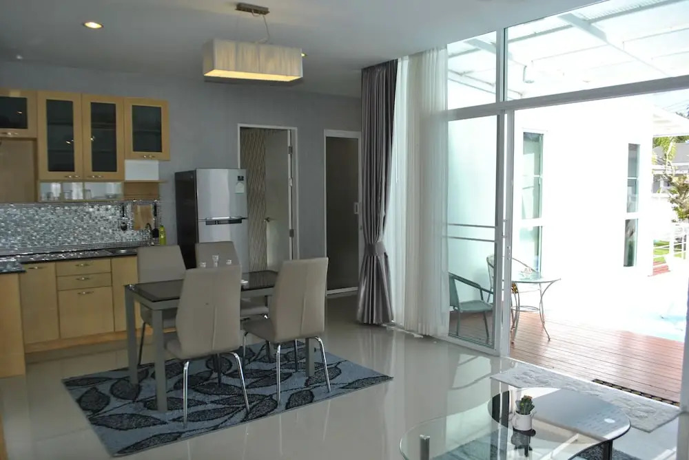 Siam Twins Villa A