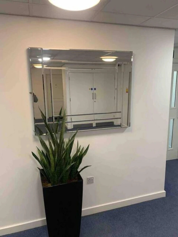 Charming 2-bed Apartment in Slough