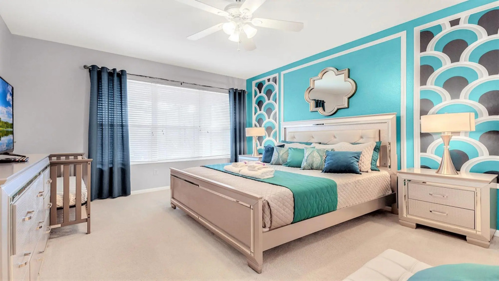 All En-suite Bath 5BR Disney Home w Pool SPA