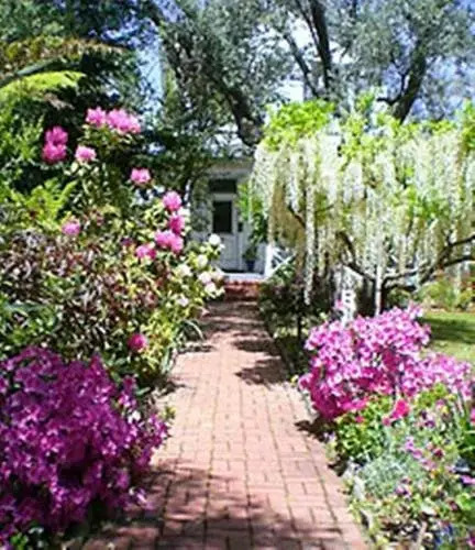 A Victorian Garden Inn