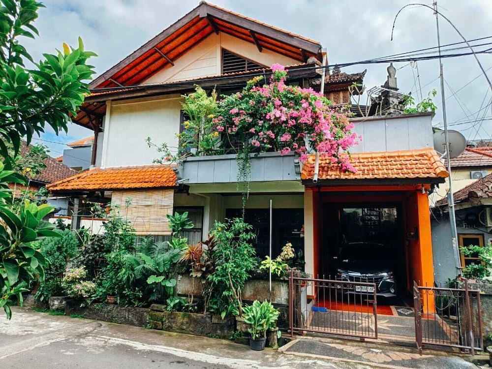 Widi House