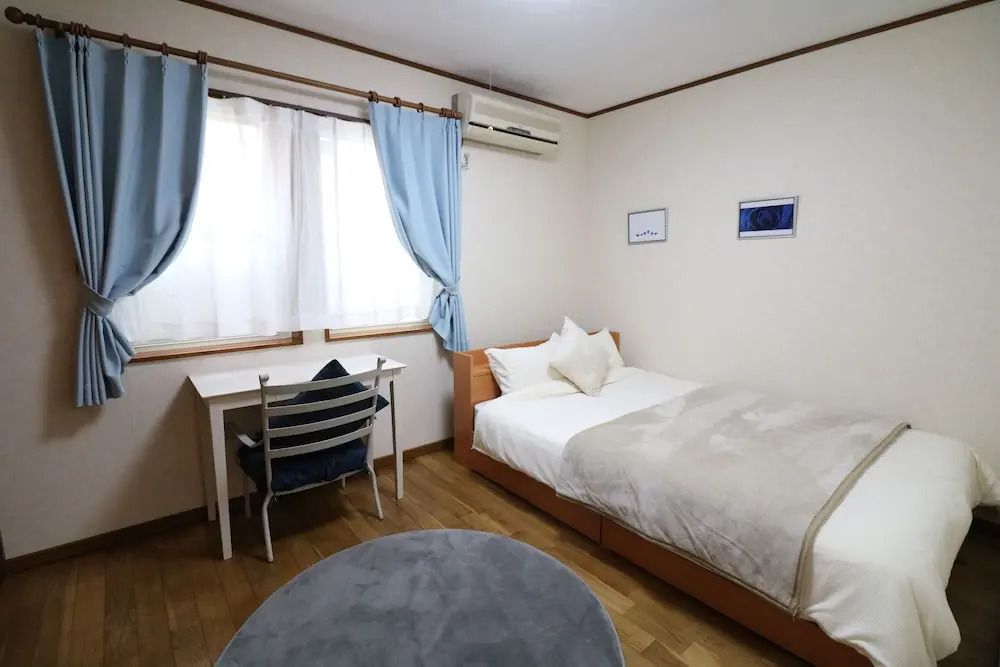 Sophia Court room101.102