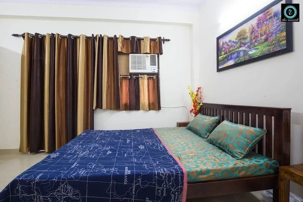 The Raveesh Rooms