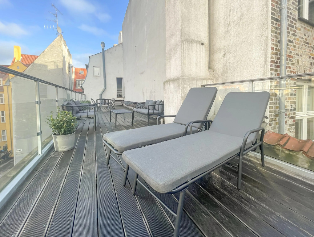 ★189m2 NEW Luxury Apt - City Central★PROF Cleaning