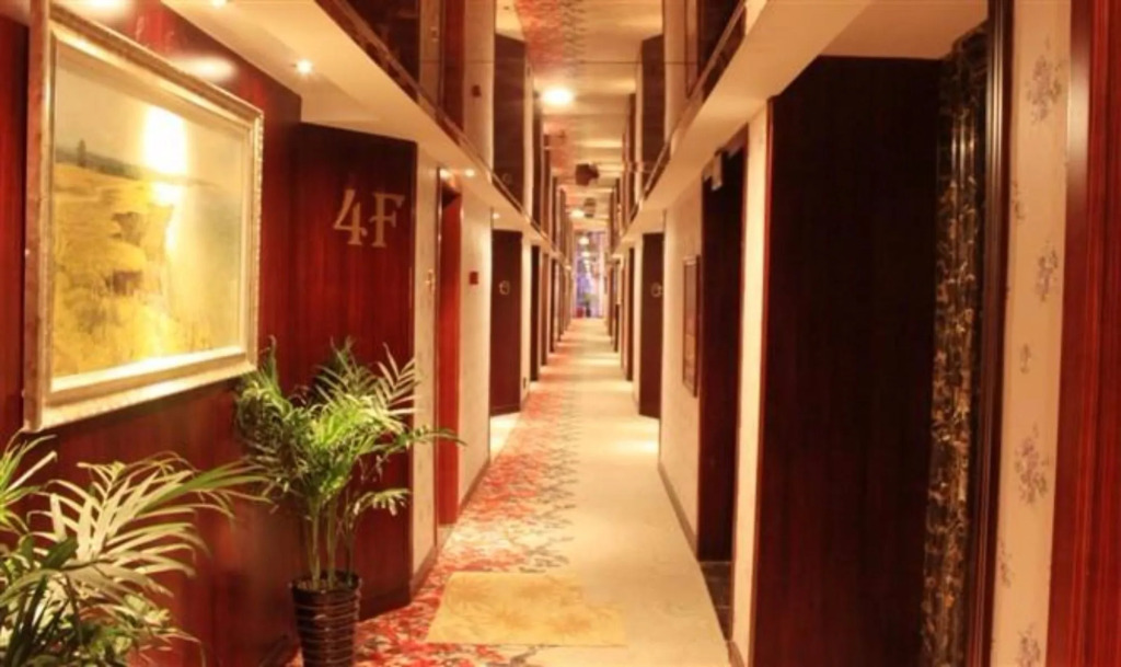 Lingshang Hotel