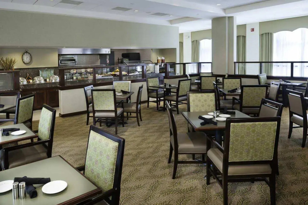 DoubleTree by Hilton Milwaukee/Brookfield