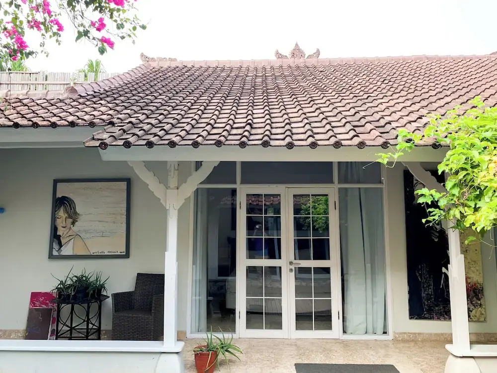 Tropical Oasis 2 BR Villa - Near Beach