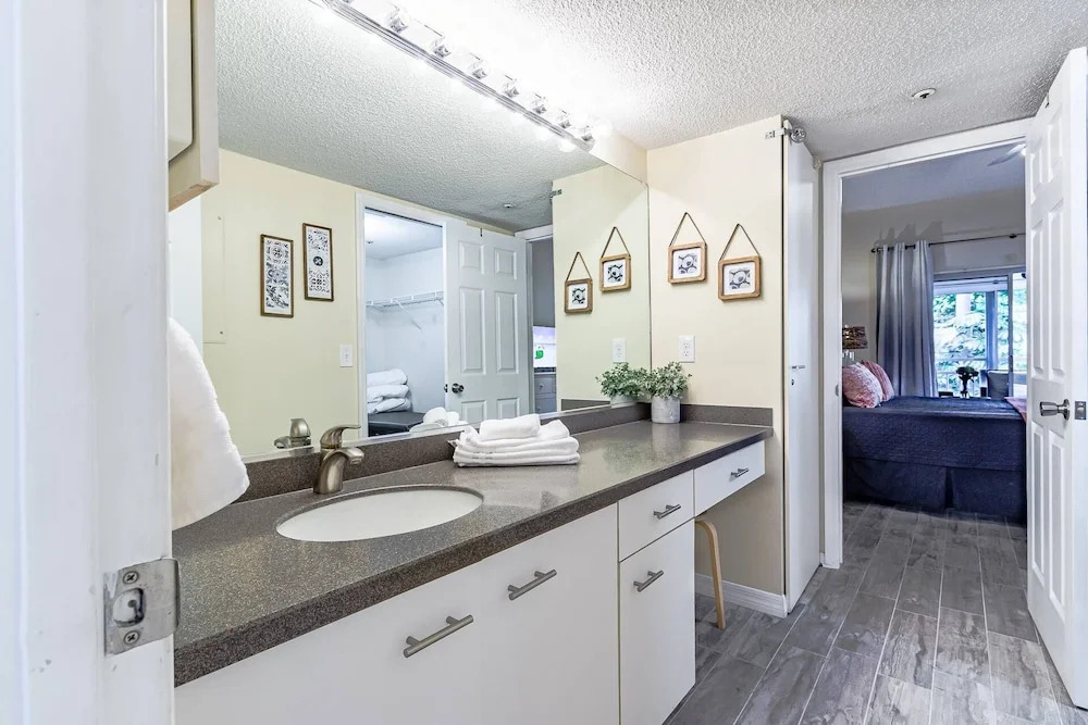 Siesta Bayside Condo 3 Bedroom