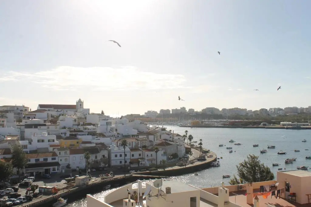 Apartamento Carvoeiro by GalanteVasques