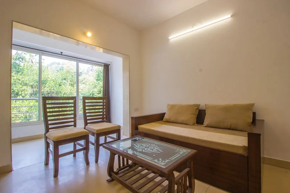 OYO 12319 Home Elegant 1bhk Dona Paula