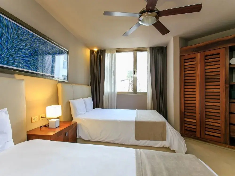 Nolita 204 Wonderful 2 Bedroom 5th Av by RedAwning