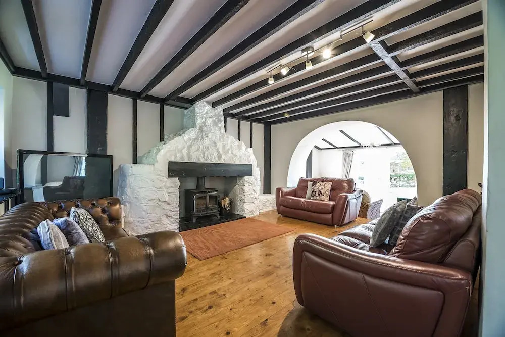 Barn Conversion - Hot Tub - Penally