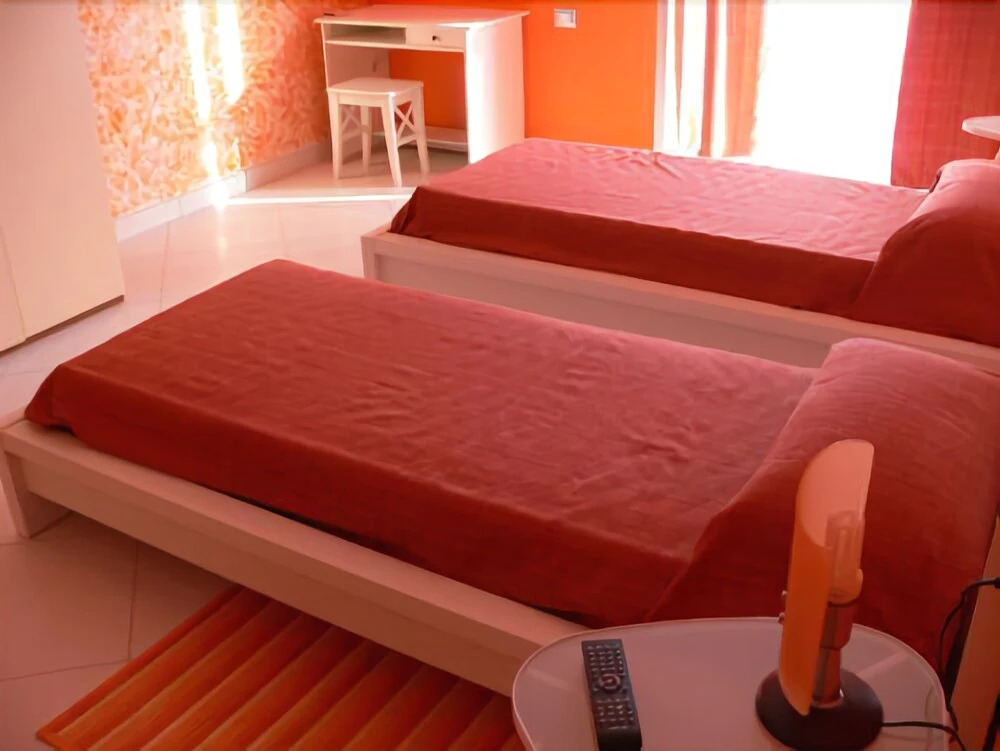 Thanit Rooms