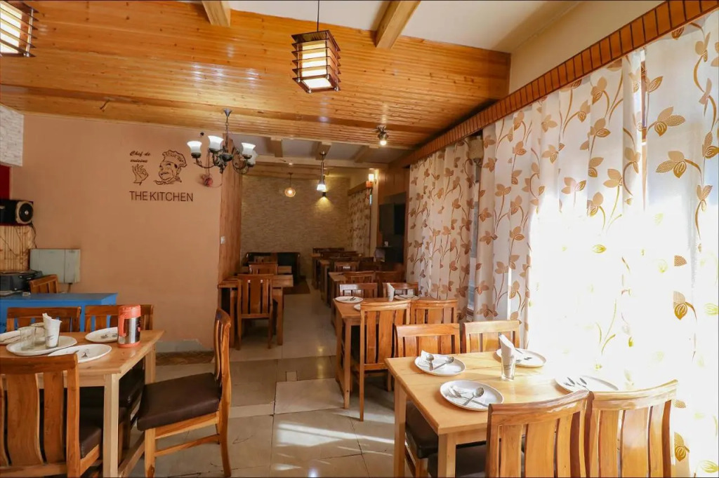 Fabhotel Shandela