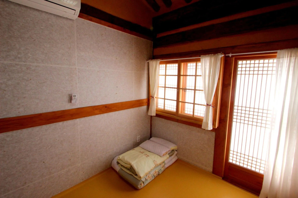 Happiness Full Hanok Guesthouse
