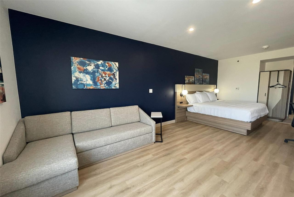 La Quinta Inn & Suites By Wyndham Jackson