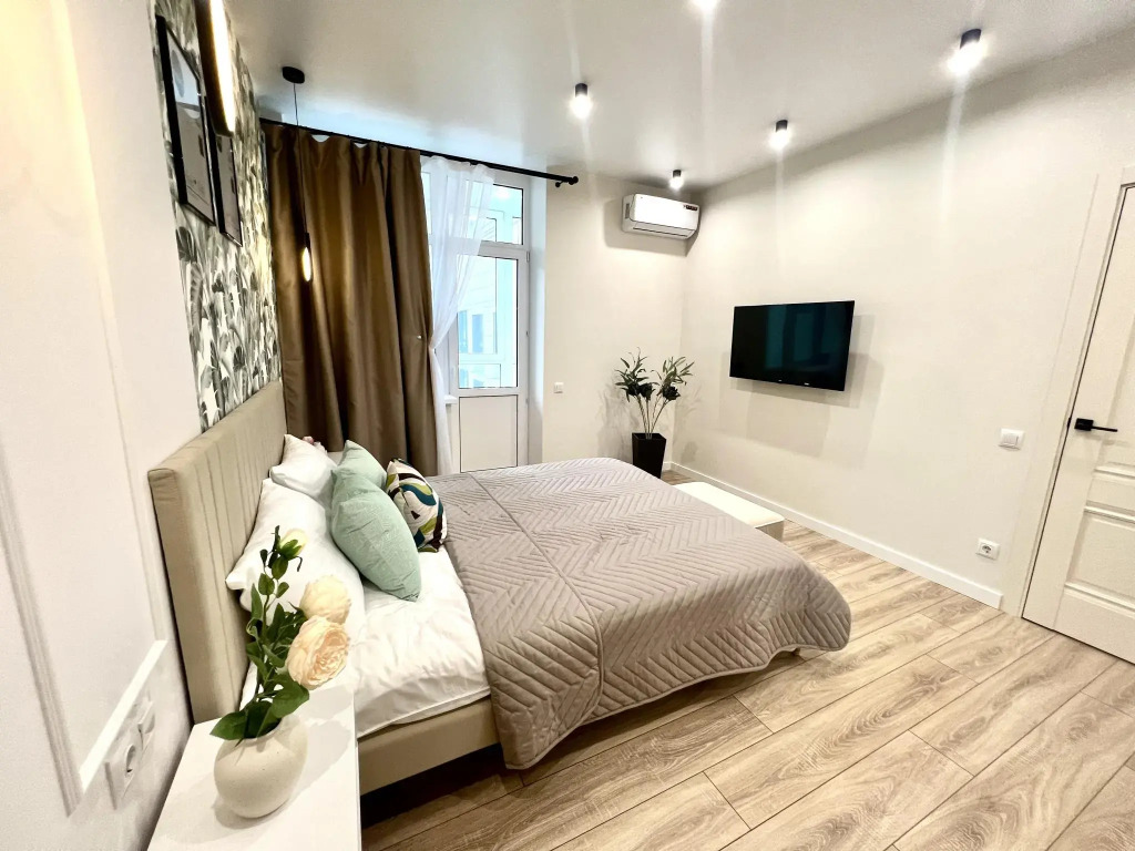 RentFlat (Рент Флэт) на проспекте Российский 15