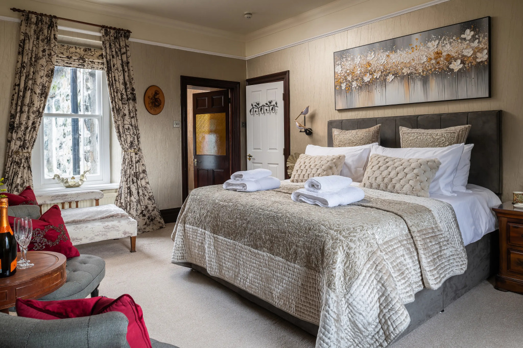 Afon Rhaiadr Country House